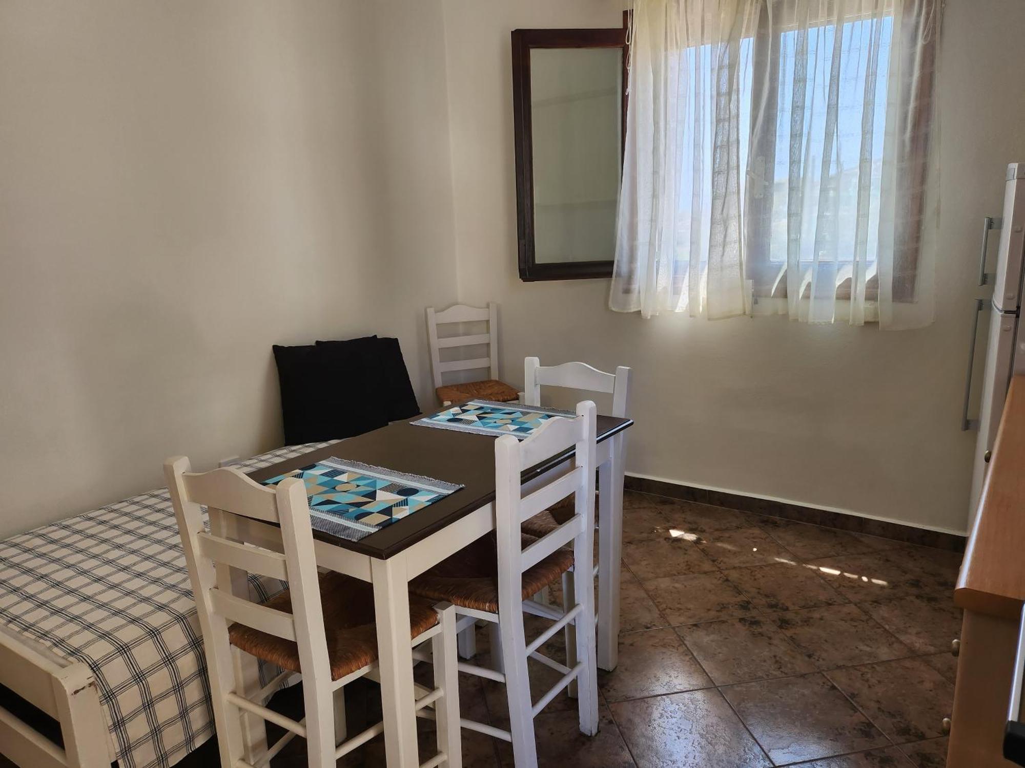 Theodorou Hotel Azólimnosz Szoba fotó